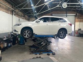 Masters Mitsubishi Service