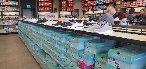 SKECHERS Factory Outlet