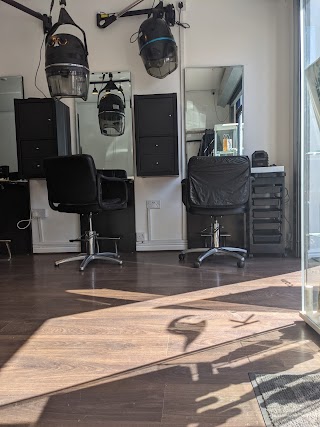 K & J Hair Studio