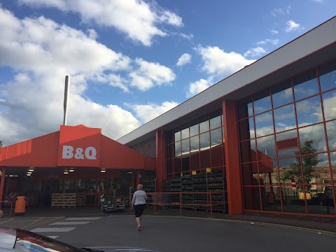 B&Q Macclesfield