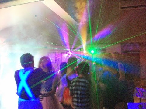 Mobile Disco - Wedding's Birthday Children's Nightclub Fete ...DJ for all occasions...