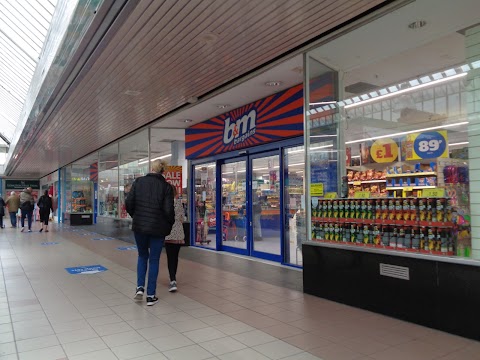 B&M Store