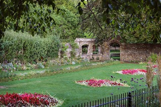 Southover Grange Gardens