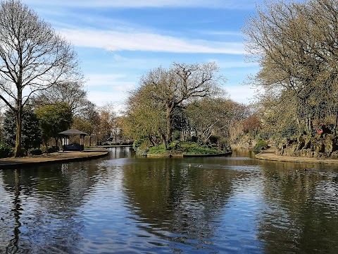 Crow Nest Park Dewsbury