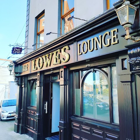 Lowes Pub