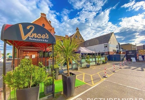 Vince's Restaurant & Bar