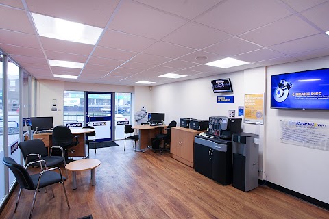 Kwik Fit - Oldham