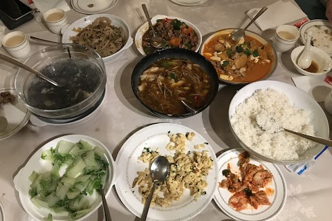 Lameizi Restaurant & Supermarket 辣妹子