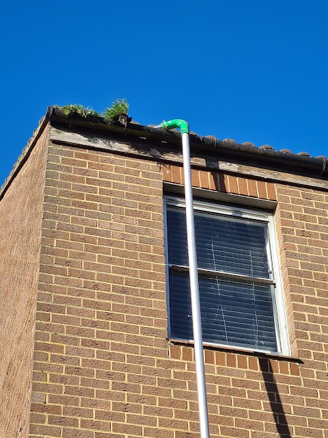 P A Window & Gutter Cleaning