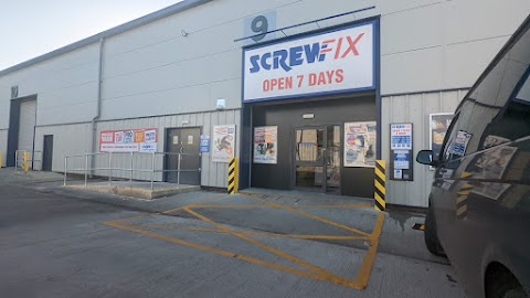 Screwfix Rochdale - Spotland Road