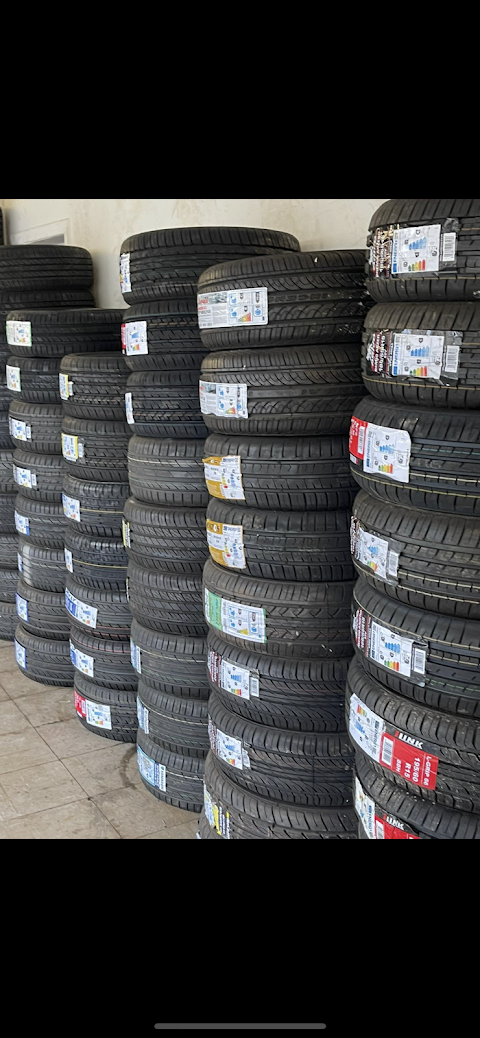 Dhmaid 2 Tyre service