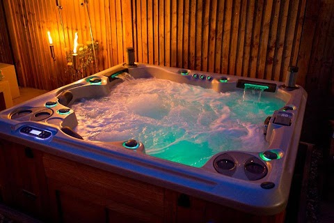 Oasis Leisure - (Hot Tubs NI | Hot Tubs Northern Ireland | Hot Tubs Belfast | Wooden Hot Tub Gazebo)