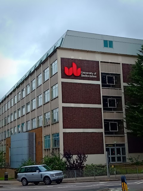 University of Bedfordshire Postgraduate Centre