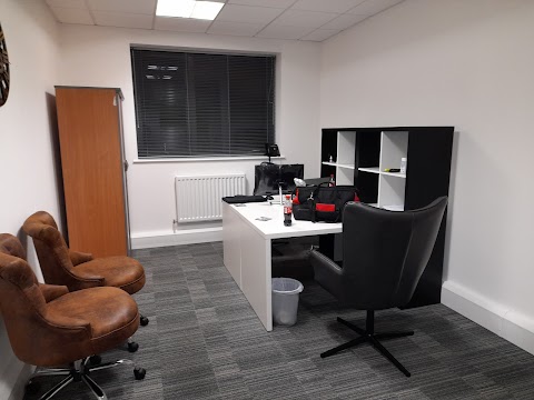 Pure Offices Oldbury, Offices to Rent in Oldbury