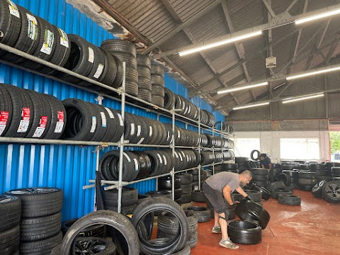 Coombe Tyres and Wheels