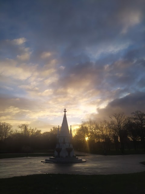 Ready Money Drinking Fountain, Regents Park