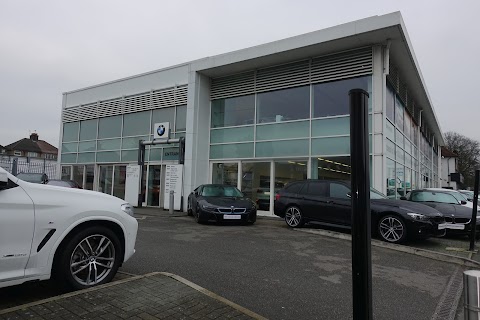 Group 1 Watford BMW Servicing