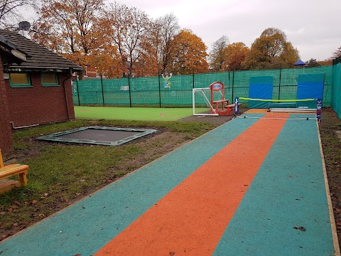 Centre Manley Park Community Play