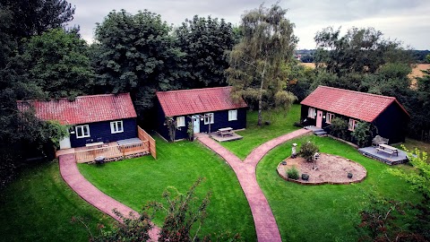 Barn Owl Glade Cottages and Glamping