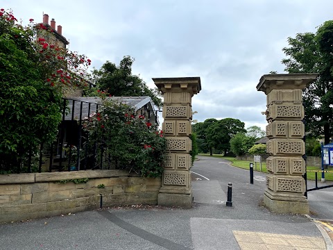 Peel Park, Bradford