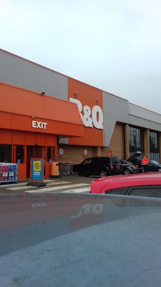 B&Q Sheffield - Penistone Road