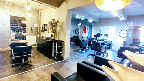 Harleys Hairdressing