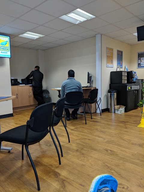 Kwik Fit - Reading - Richfield Avenue