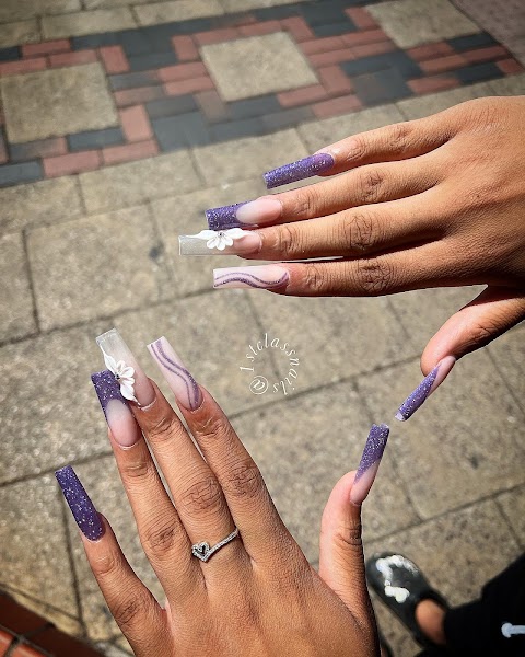 1st Class Nails and Beauty