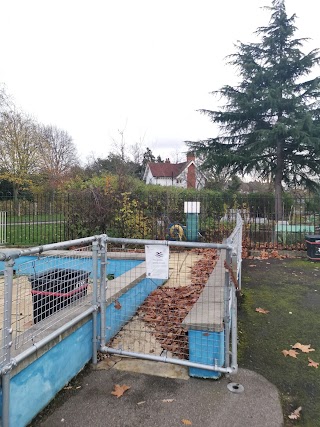 The Paddling Pool at West Ham Park