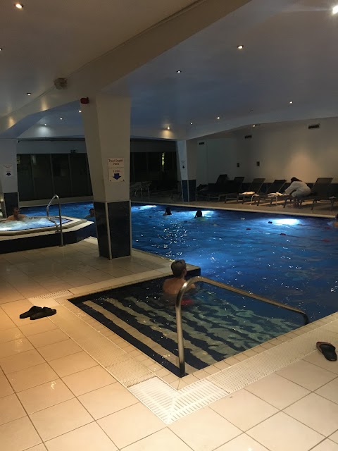 Mercure Cardiff Holland House Hotel & Spa