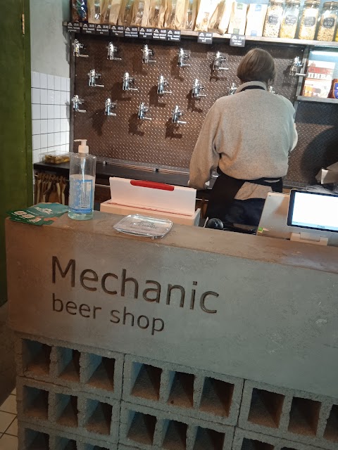 Mechanic beer shop