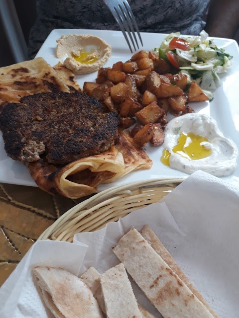 M'deena Restaurant