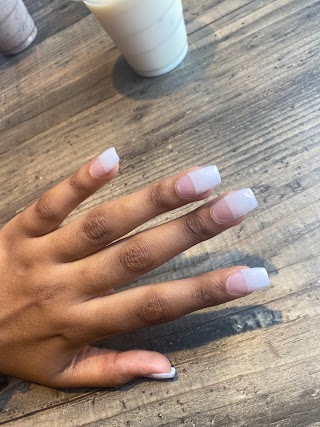 Exquisite Nails & Beauty London