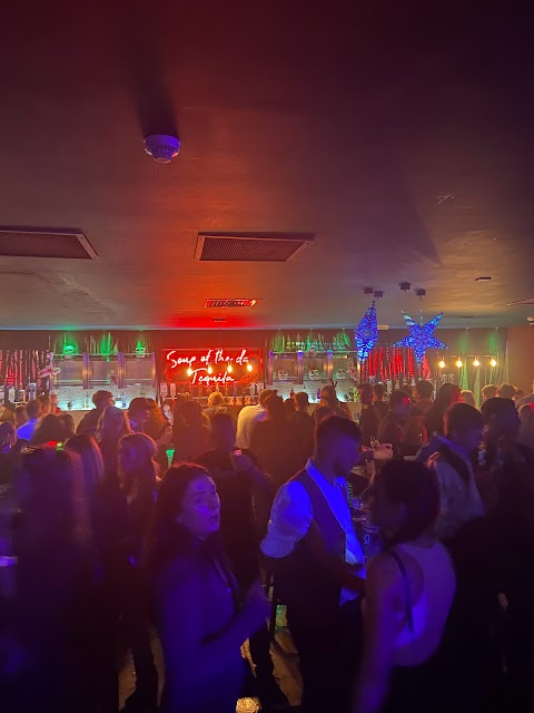 Che Bar & Coco Nightclub