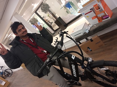 Zoomo e-bikes