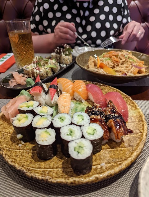 Zushi Restaurant