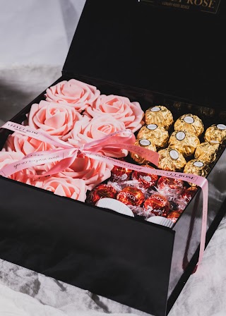 Velvet Rose Box - Flowers Delivery