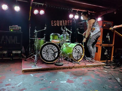 Bedford Esquires - Music Venue