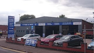 Walkers Tyre Services - Team Protyre