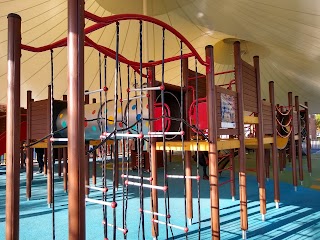 Childrens play area - York Designer outlet