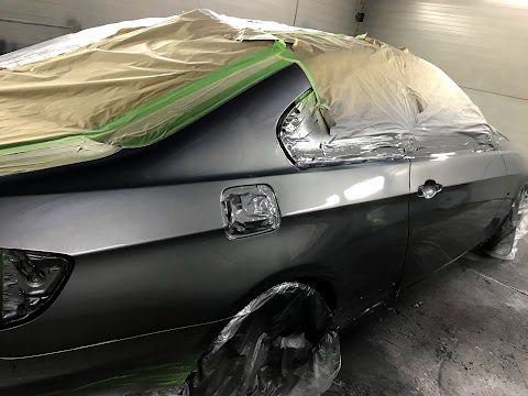 Ara Garage -/accident damage Car Body Repair And Spray