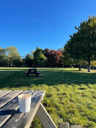 Parliament Hill Fields Lido Café