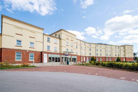 Premier Inn Stoke/Trentham Gardens hotel