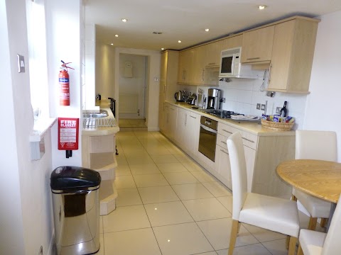 Earle House Executive Serviced Apartments