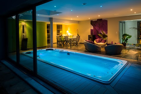 Hydropool Hampshire Hot Tubs & Swim Spas