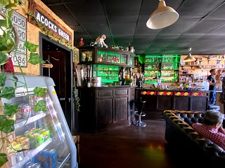 Marshall's Coffeeshop & Bar