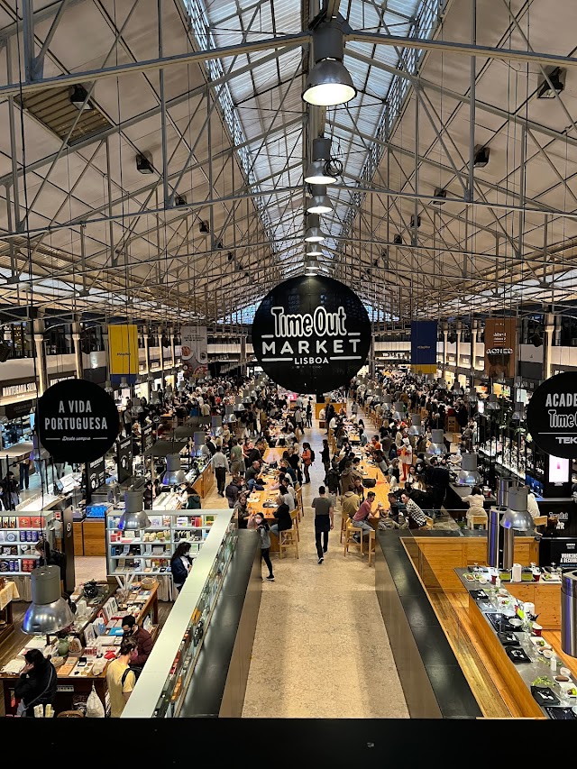 Parque Mercado da Ribeira - Cais do Sodré telpark by Empark