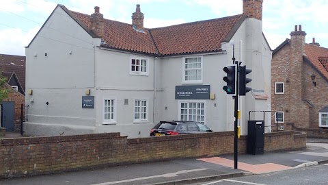 Acomb Dental & Implant Clinic