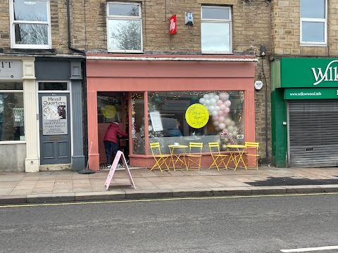 A'bout Thyme Coffee Lounge serving the best coffee and tea in Glossop