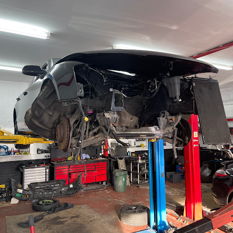 Ex Motors | Audi and Volkswagen Car Specialist | Motor Body | Vehicle Repair Center West London